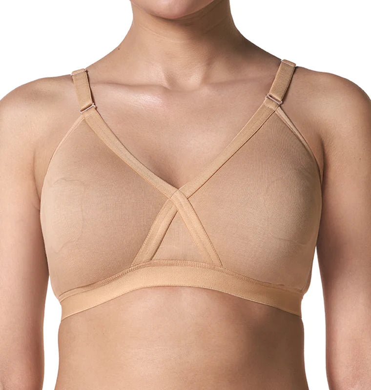 Blossom Inners - The Strapless Bra is padded and underwired